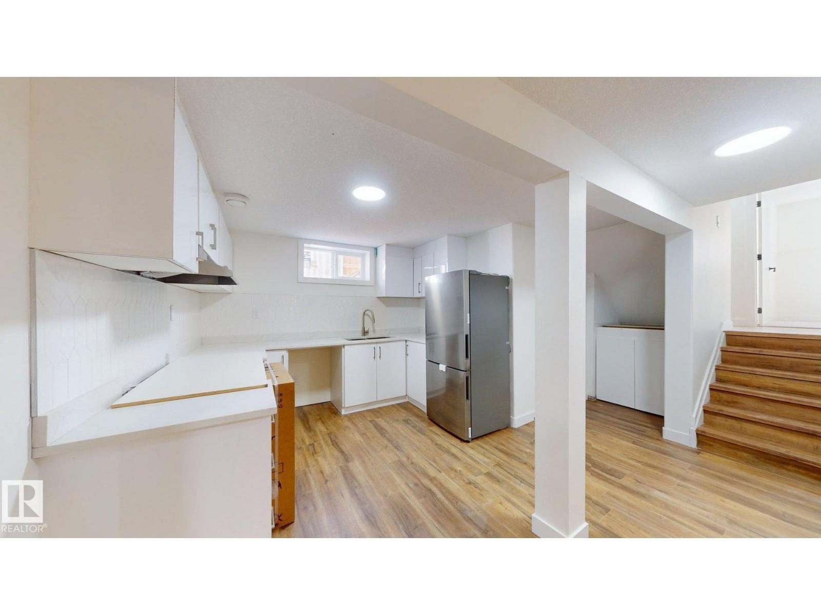 8515 86 Av Nw, Edmonton, Alberta  T6C 1J4 - Photo 5 - E4481929