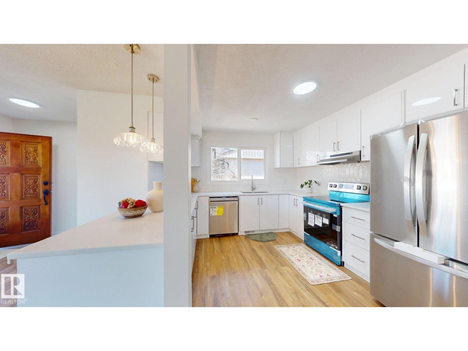 8515 86 Av Nw, Edmonton, Alberta  T6C 1J4 - Photo 6 - E4481929