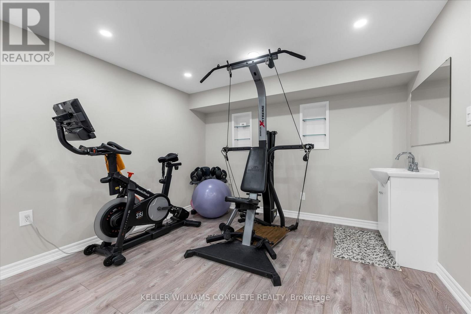 16 Homeland Avenue, Hamilton, Ontario  L8E 4X2 - Photo 33 - X12987764