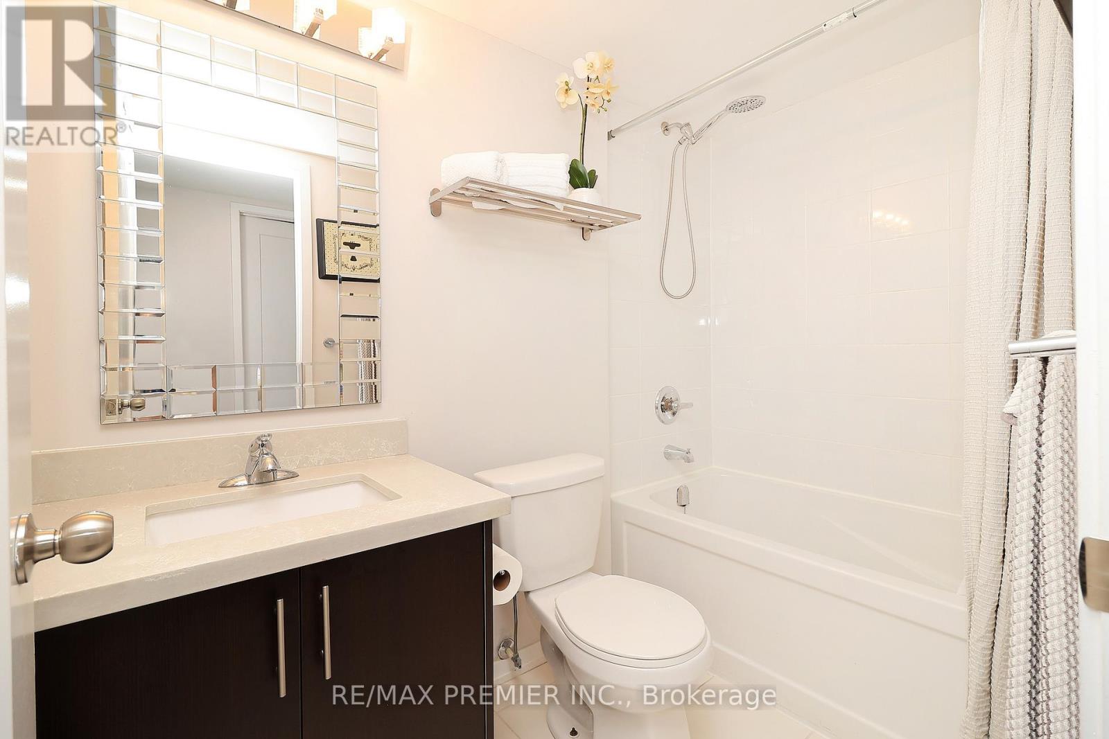 C14 - 26 Bruce Street, Vaughan, Ontario  L4L 0H4 - Photo 24 - N12979330