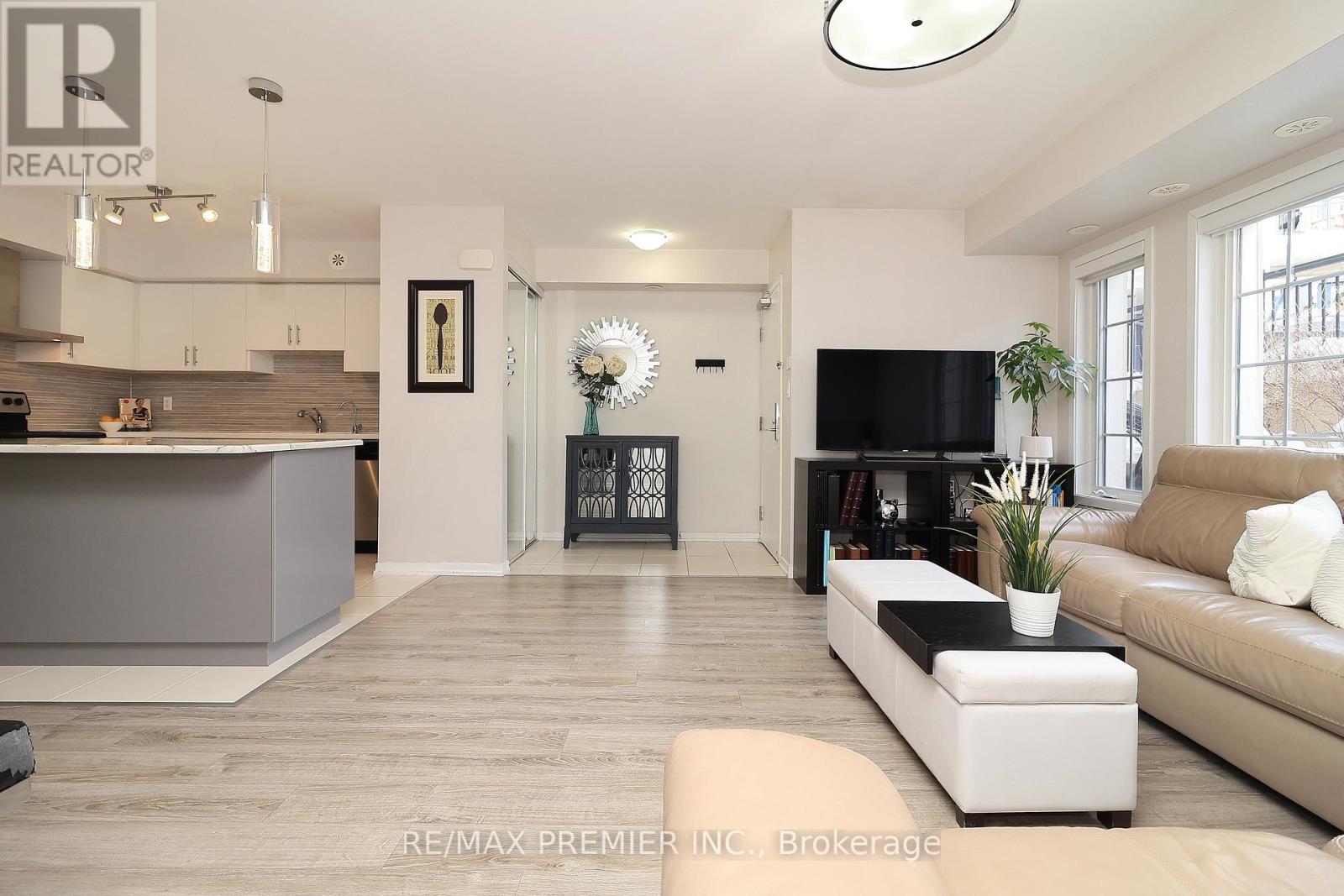 C14 - 26 Bruce Street, Vaughan, Ontario  L4L 0H4 - Photo 17 - N12979330