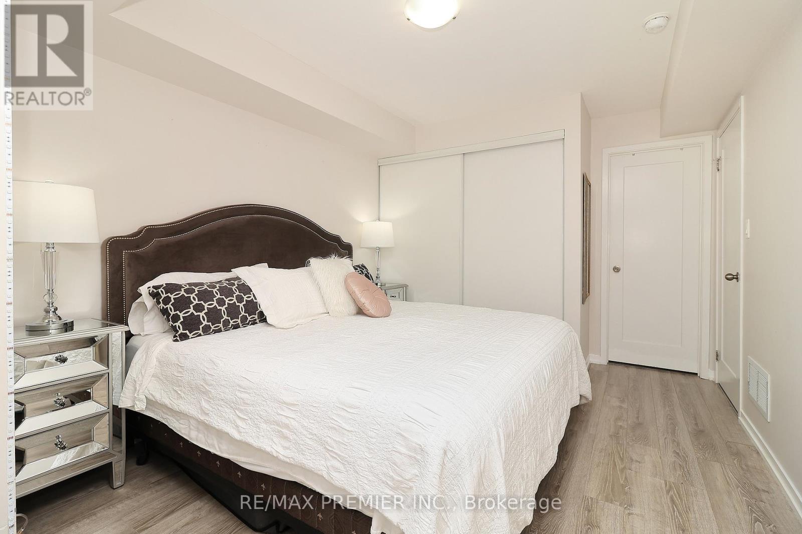 C14 - 26 Bruce Street, Vaughan, Ontario  L4L 0H4 - Photo 20 - N12979330