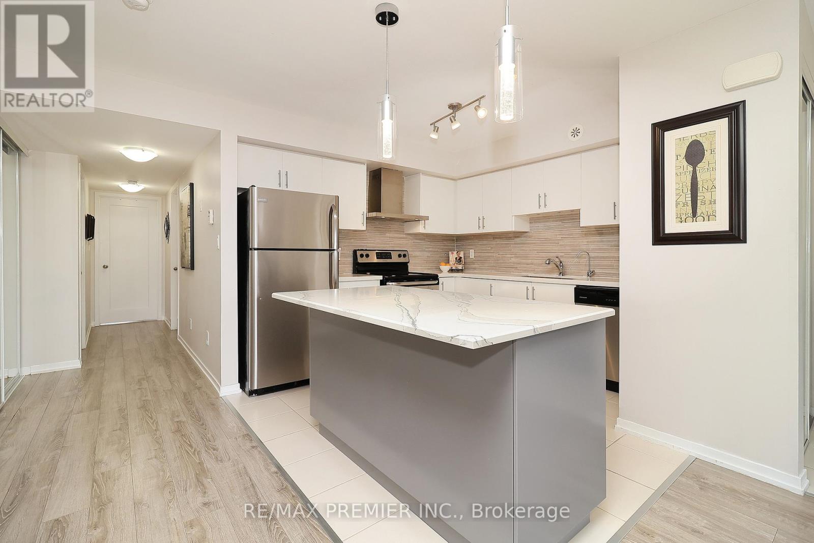 C14 - 26 Bruce Street, Vaughan, Ontario  L4L 0H4 - Photo 7 - N12979330