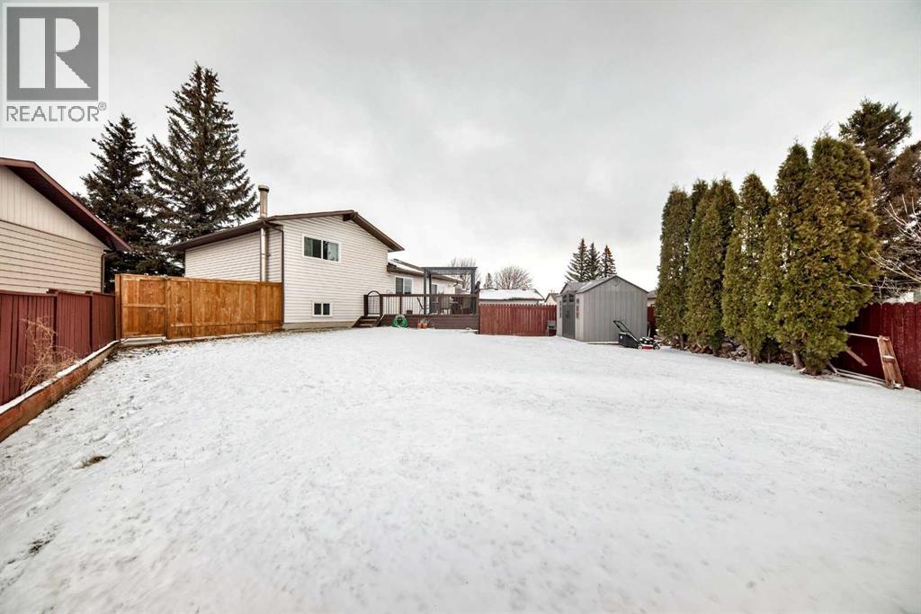 331 Bedford Place Ne, Calgary, Alberta  T3K 2K6 - Photo 37 - A2292781