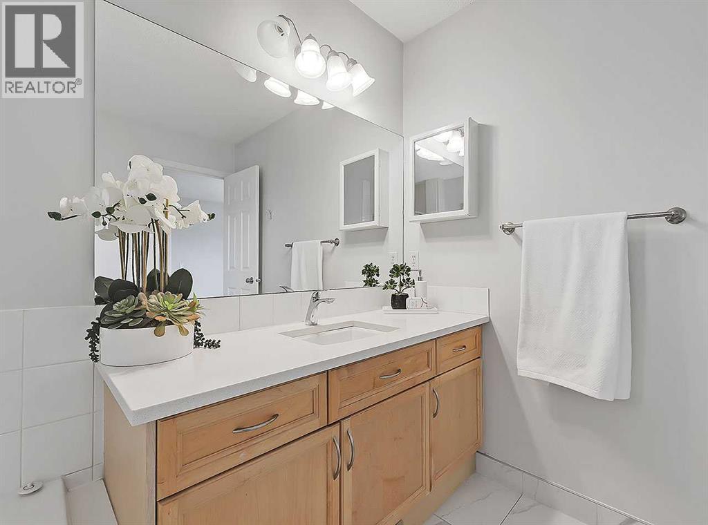 9 Royal Elm Mews NW, Calgary, Alberta  T3G 5P6 - Photo 27 - A2300636