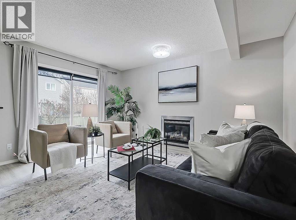 9 Royal Elm Mews NW, Calgary, Alberta  T3G 5P6 - Photo 4 - A2300636