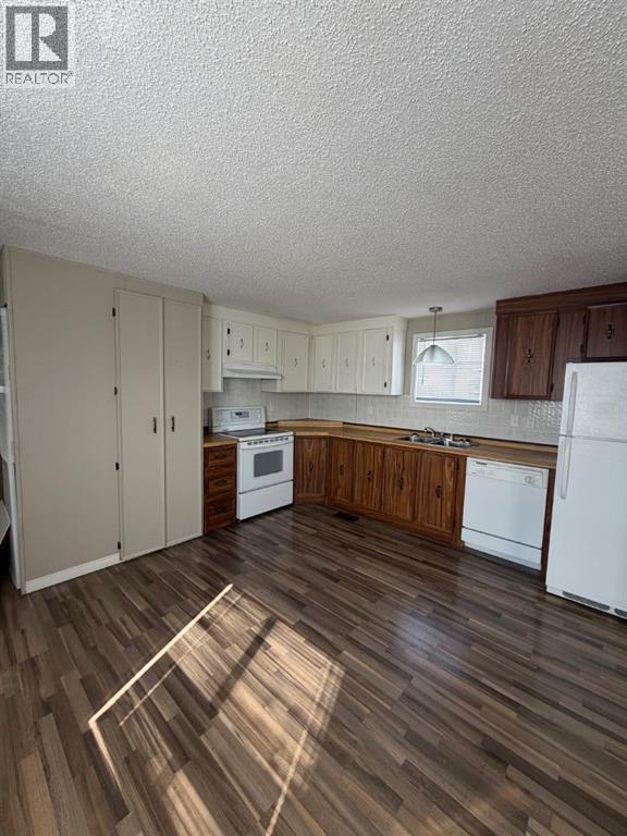 169 Clausen Crescent, Fort Mcmurray, Alberta  T9K 2H8 - Photo 8 - A2300623