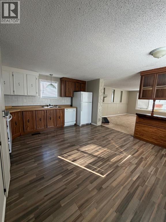 169 Clausen Crescent, Fort Mcmurray, Alberta  T9K 2H8 - Photo 3 - A2300623