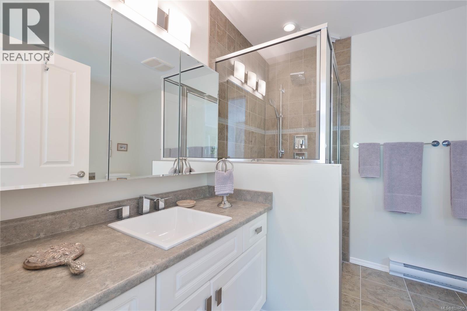 226 Maliview Dr, Salt Spring, British Columbia  V8K 1B7 - Photo 16 - 1024495