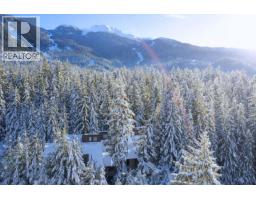 32 2301 WHISTLER ROAD, Whistler, British Columbia