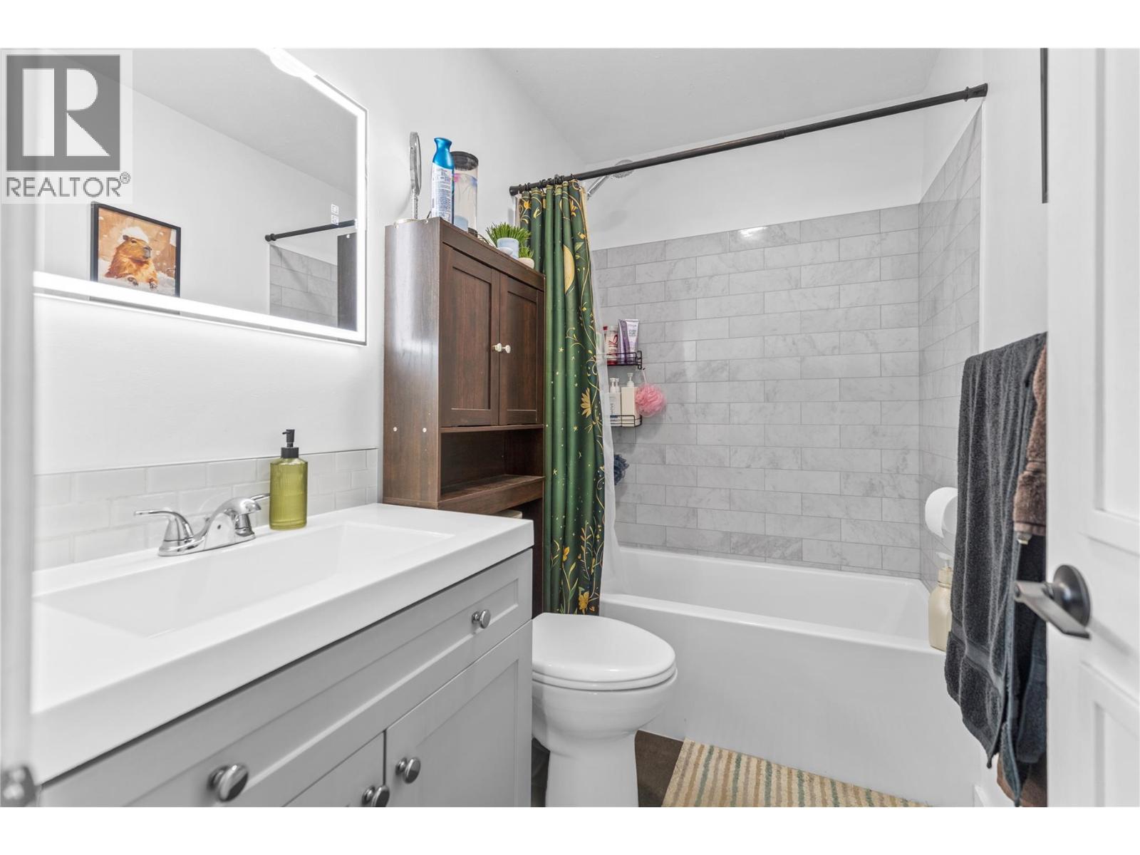 407/409 Mulberry Avenue, Kamloops, British Columbia  V2B 2R3 - Photo 8 - 10383076