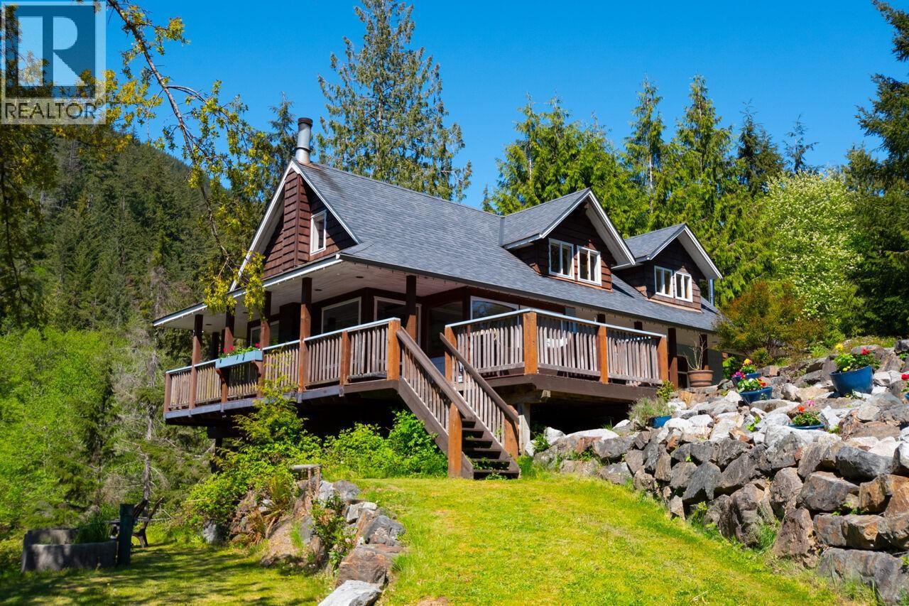 1293 Westside Road, Bowen Island, British Columbia  V0N 1G2 - Photo 2 - R3110137