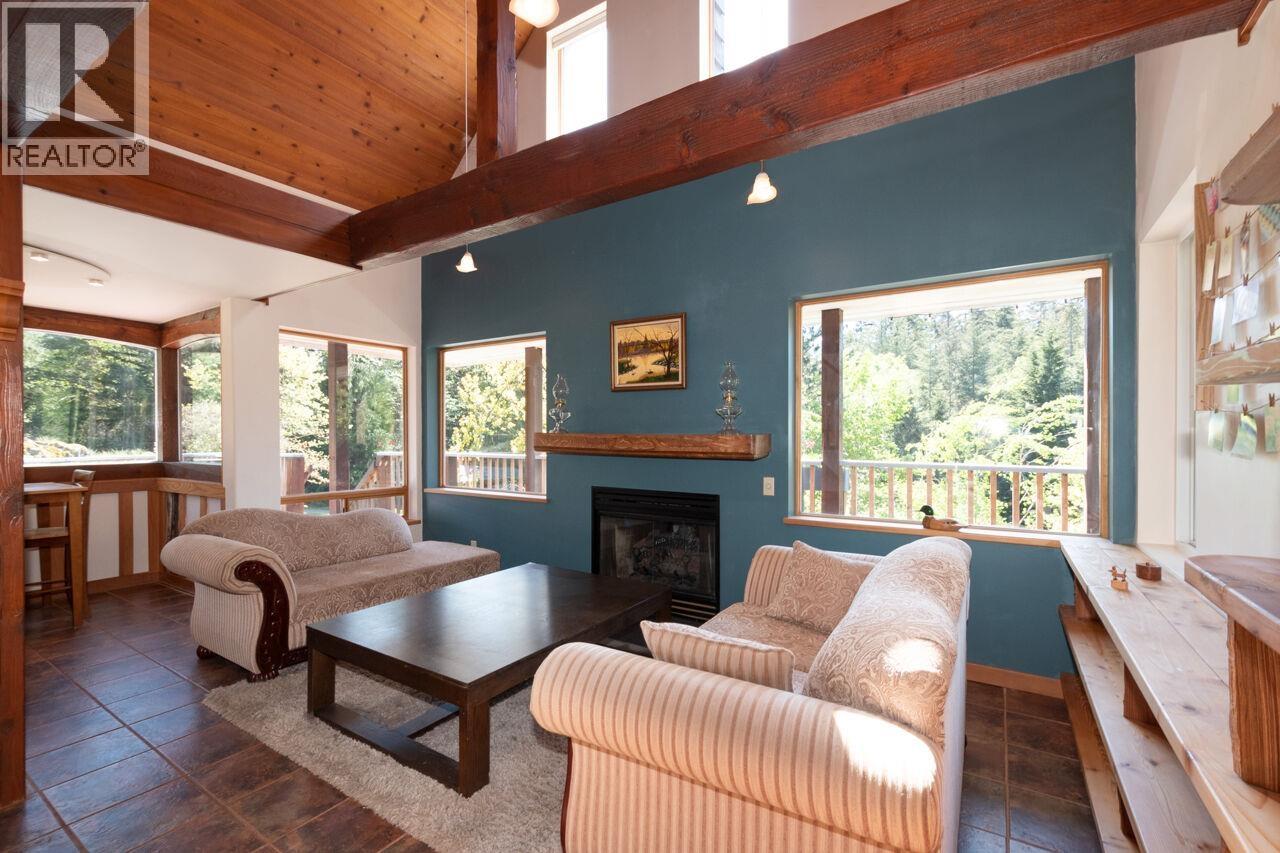 1293 Westside Road, Bowen Island, British Columbia  V0N 1G2 - Photo 3 - R3110137