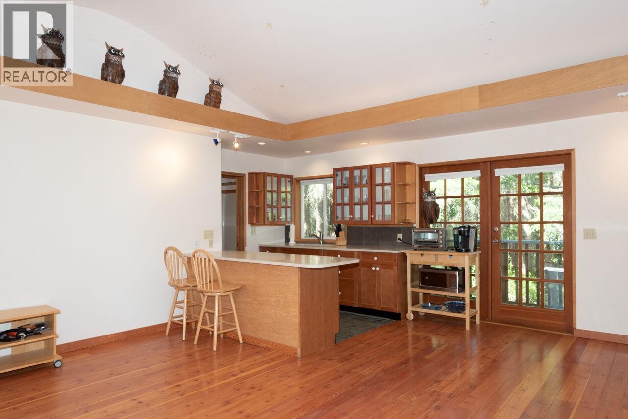 1293 Westside Road, Bowen Island, British Columbia  V0N 1G2 - Photo 34 - R3110137