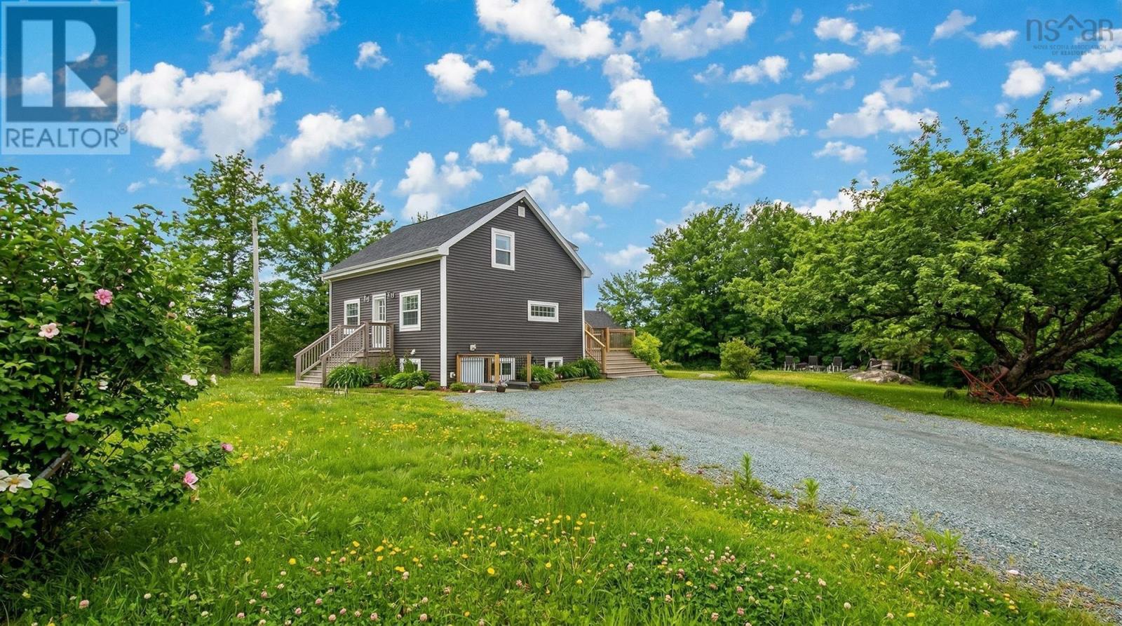 764 Cobequid Road, Lower Sackville, Nova Scotia  B4C 4A2 - Photo 2 - 202606876