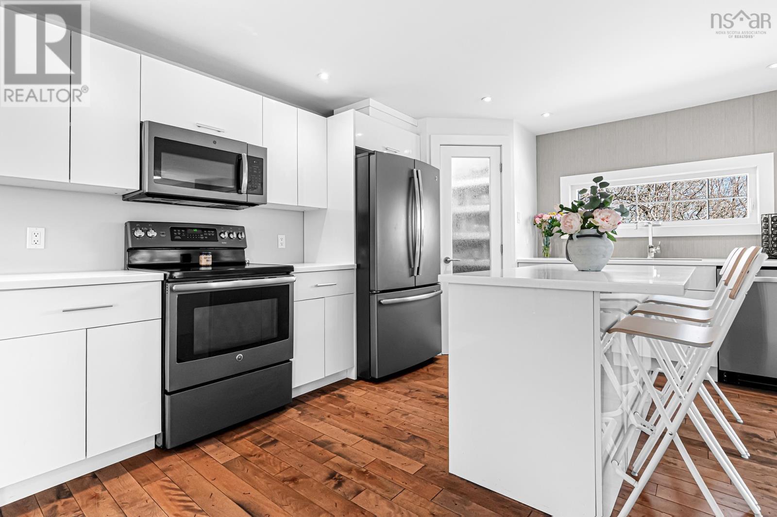 764 Cobequid Road, Lower Sackville, Nova Scotia  B4C 4A2 - Photo 6 - 202606876