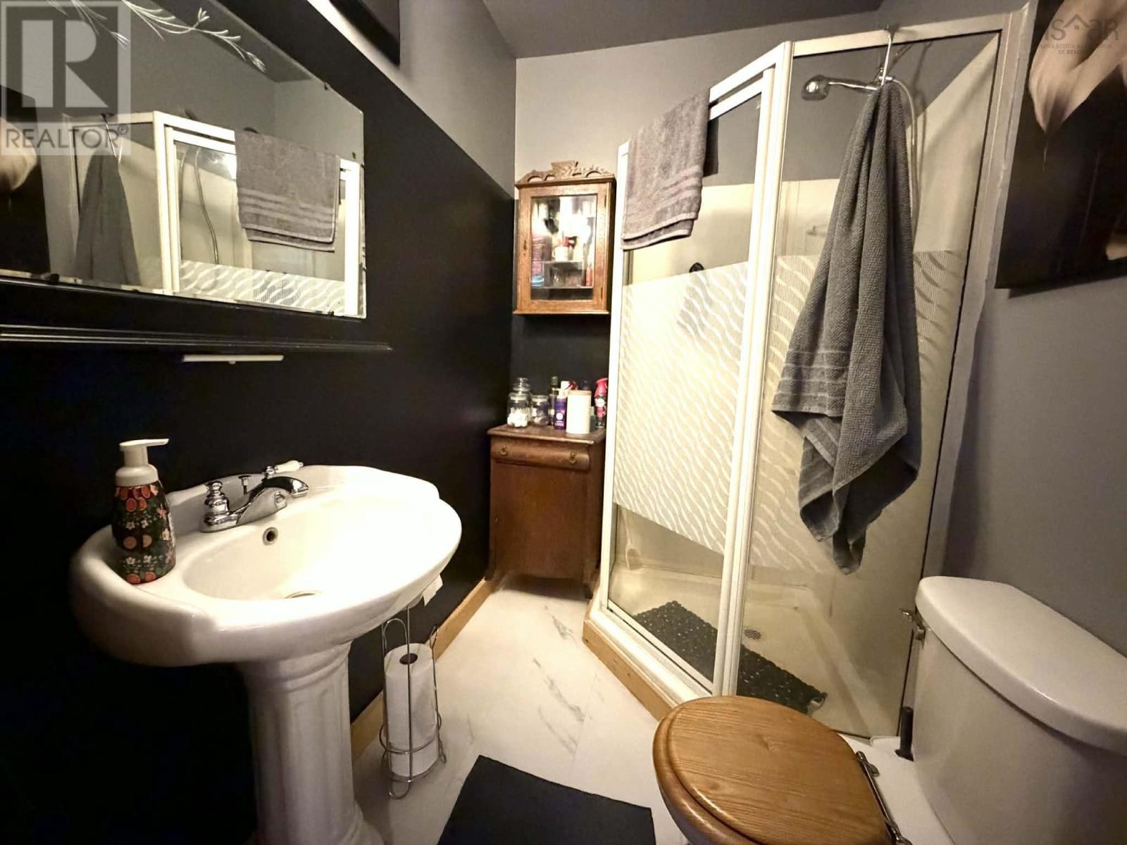 126 Pembroke Road, Grand Étang, Nova Scotia  B0E 1H0 - Photo 21 - 202607094