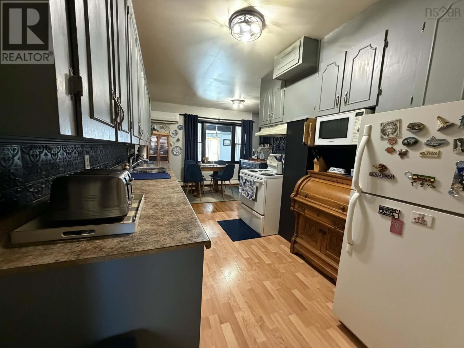 126 Pembroke Road, Grand Étang, Nova Scotia  B0E 1H0 - Photo 13 - 202607094