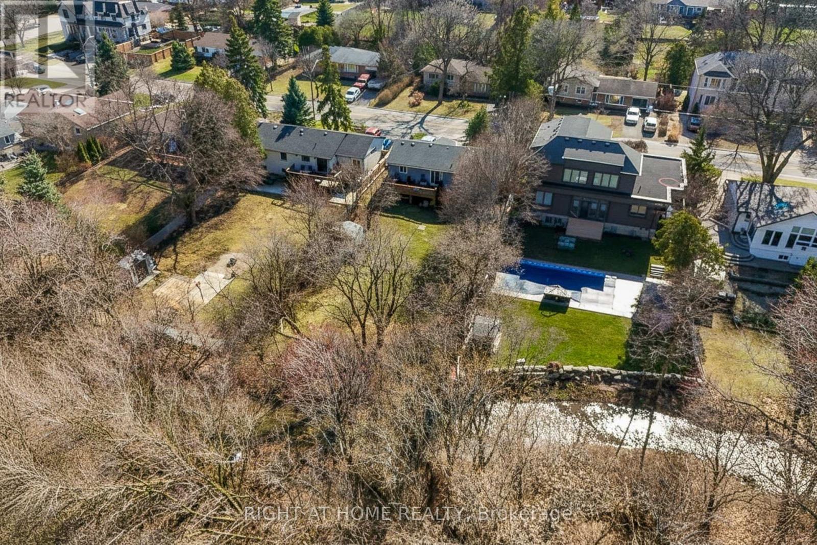 15 Pioneer Drive, Mississauga, Ontario  L5M 1G8 - Photo 22 - W12904774