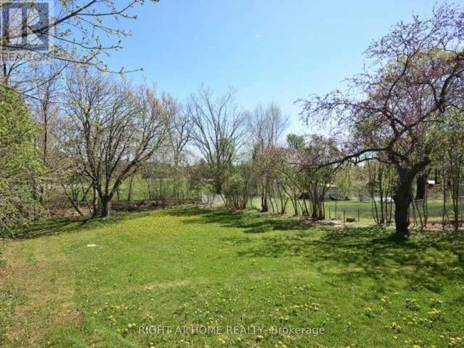 15 Pioneer Drive, Mississauga, Ontario  L5M 1G8 - Photo 19 - W12904774