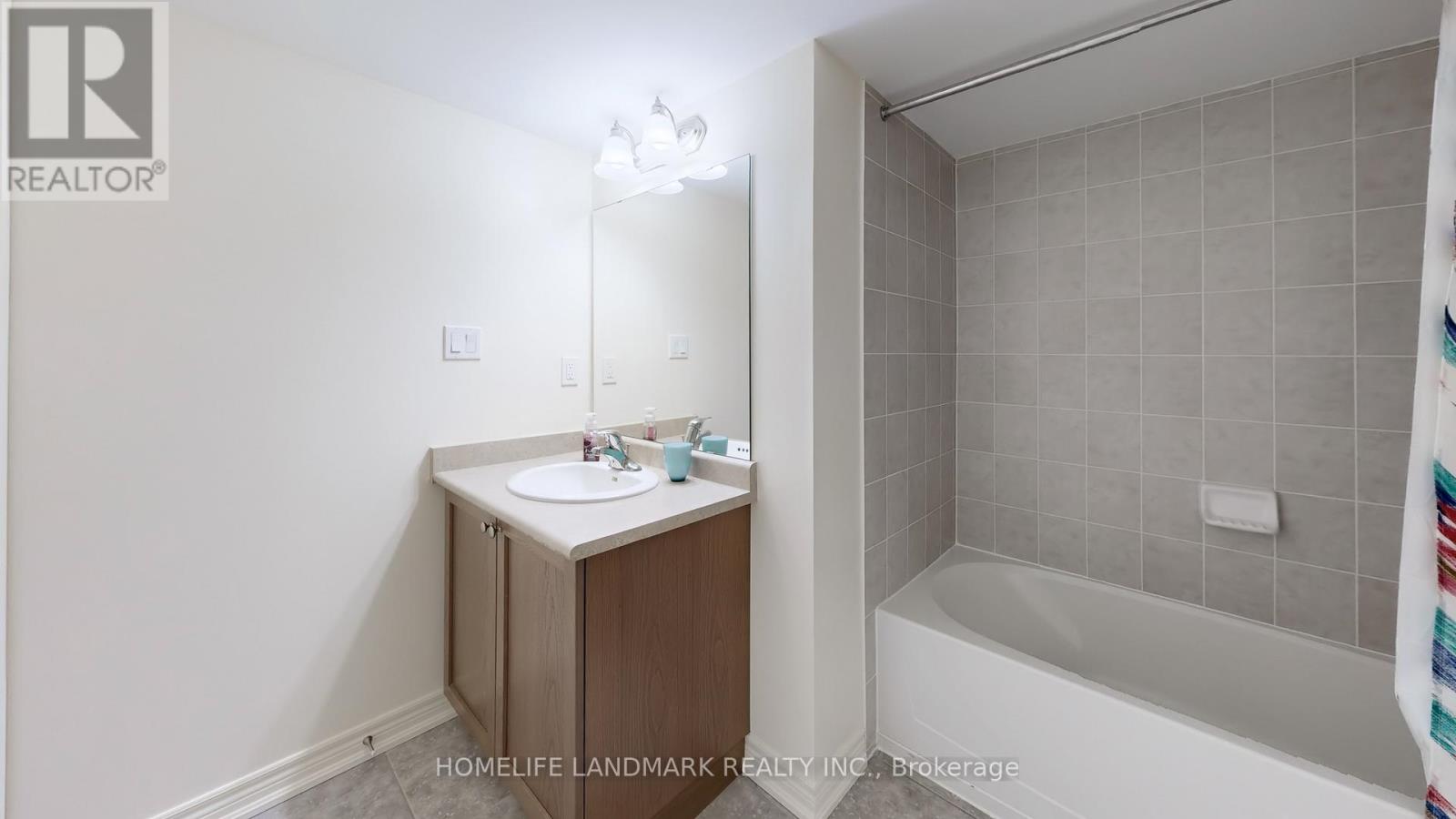 98 Fitzmaurice Drive, Vaughan, Ontario  L6A 4X6 - Photo 43 - N12527634