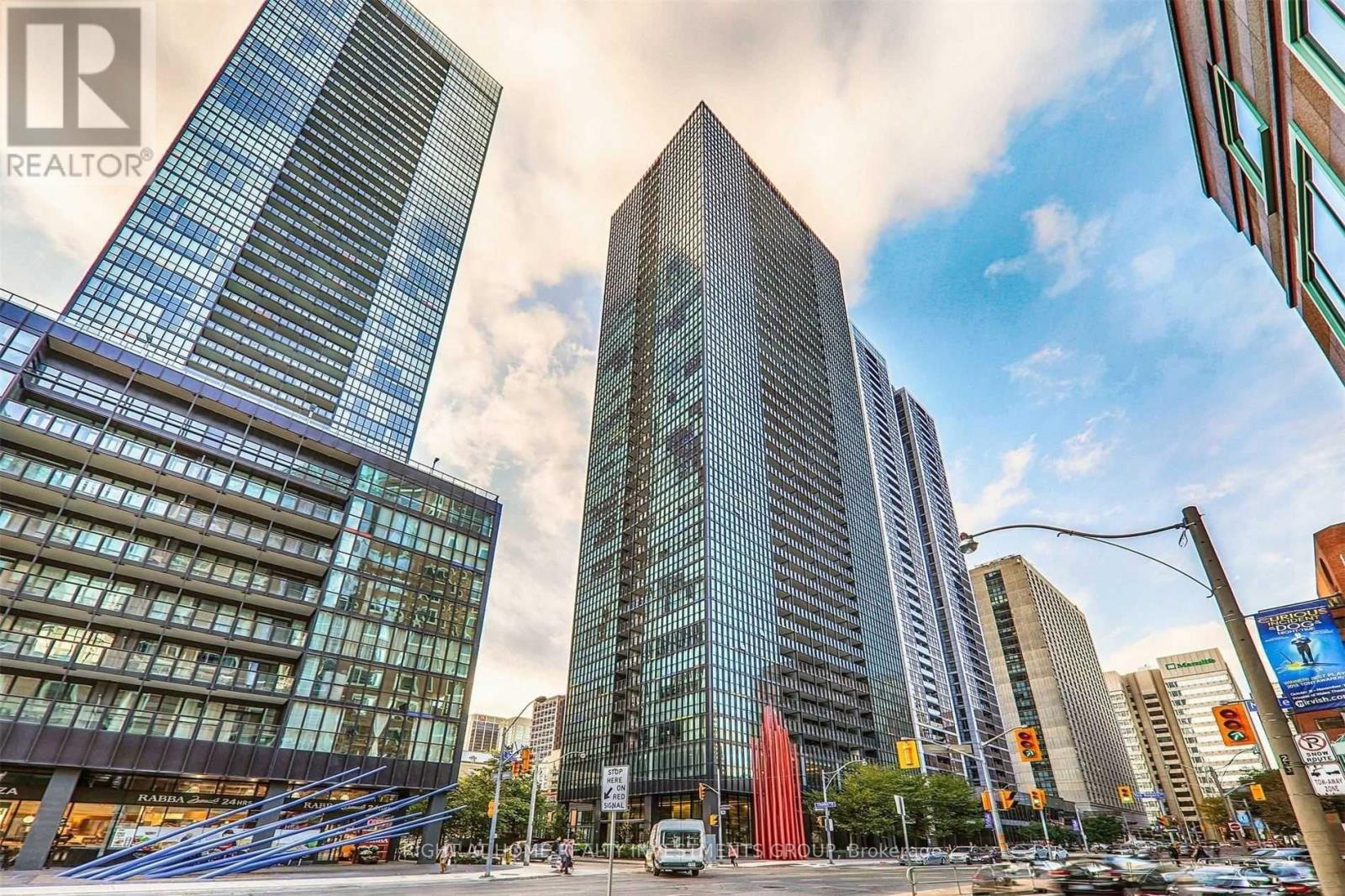 3201 - 110 CHARLES STREET E, Toronto, Ontario