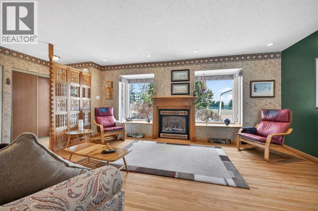 7511 5 Street SW, Calgary, Alberta  T2V 1B7 - Photo 3 - A2301068