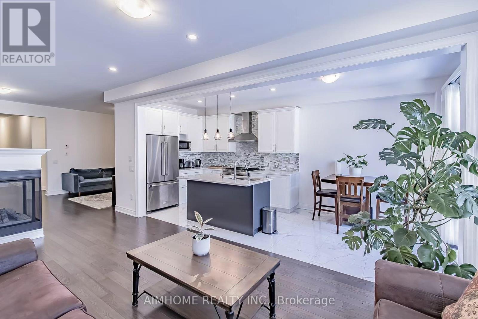 Upper Level - 50 Drizzel Crescent, Richmond Hill, Ontario  L4E 2G8 - Photo 18 - N12985844