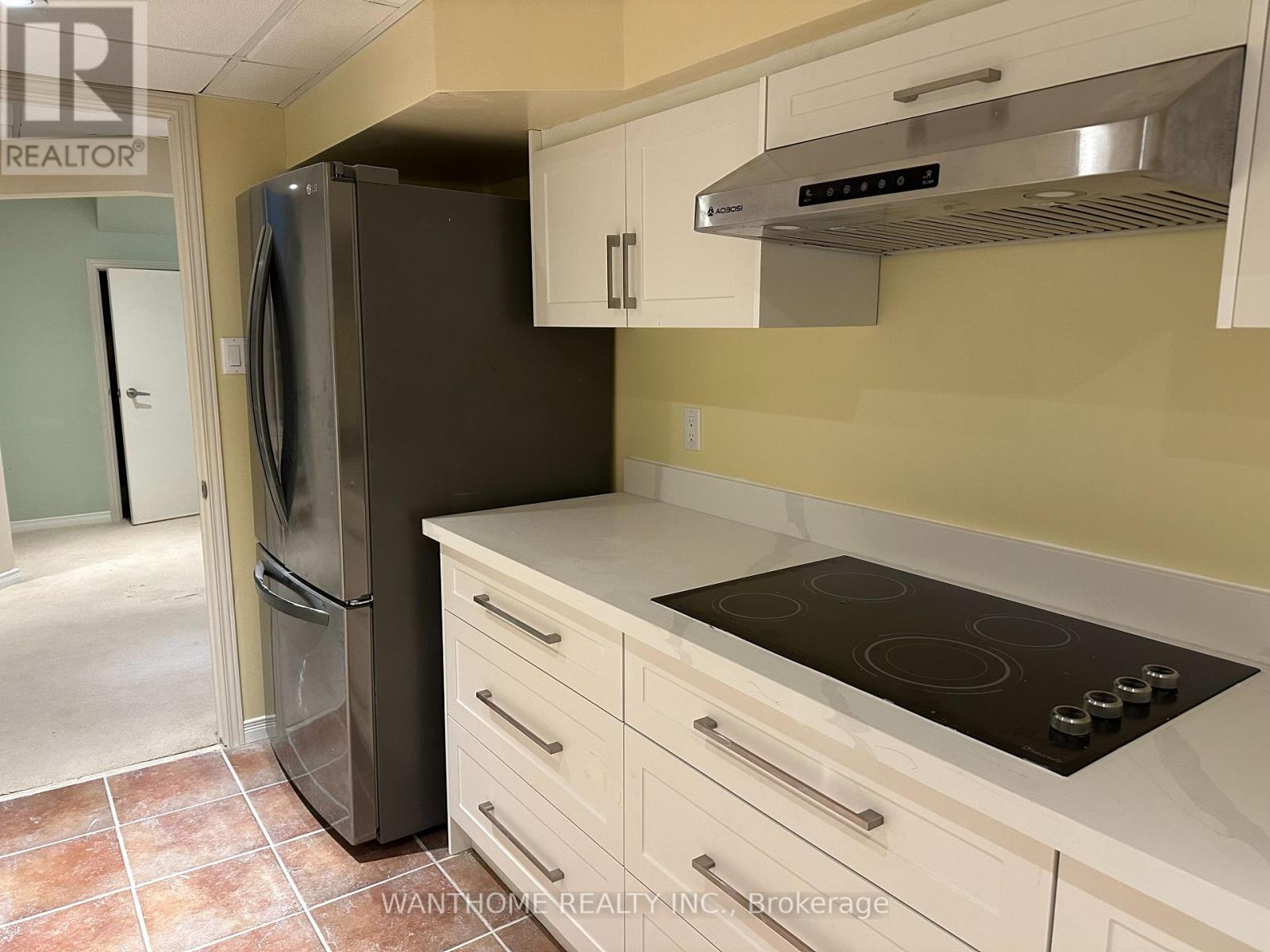 Basement - 5533 Loonlake Avenue, Mississauga, Ontario  L5V 2E3 - Photo 7 - W12987806