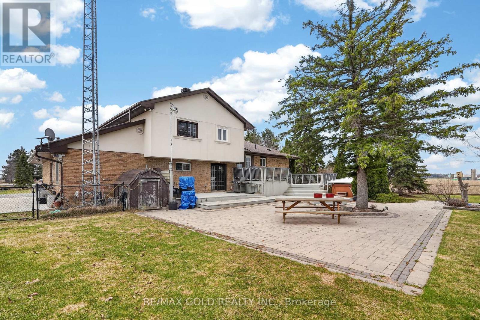 752 Old School Road, Caledon, Ontario  L7C 0V6 - Photo 35 - W12983420