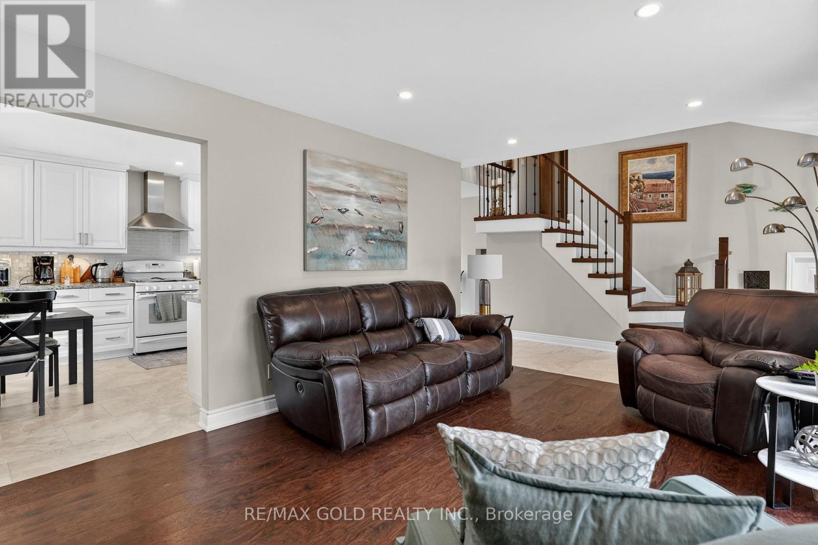 752 Old School Road, Caledon, Ontario  L7C 0V6 - Photo 8 - W12983420