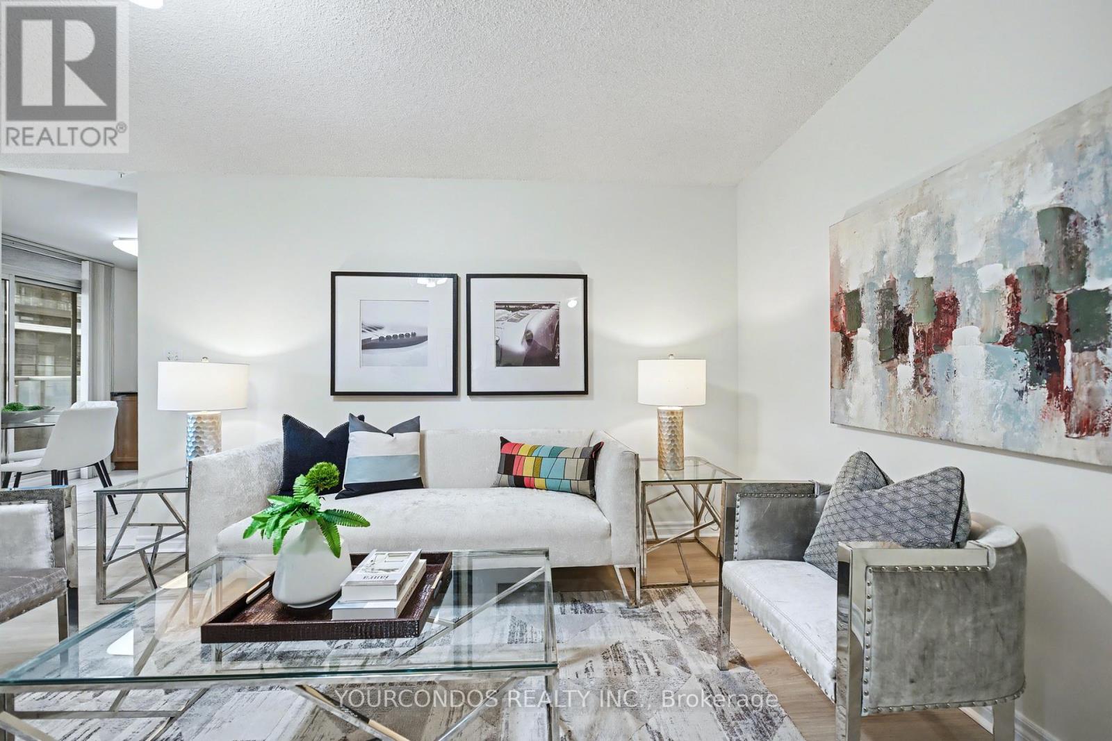 802 - 18 SPRING GARDEN AVENUE, Toronto, Ontario