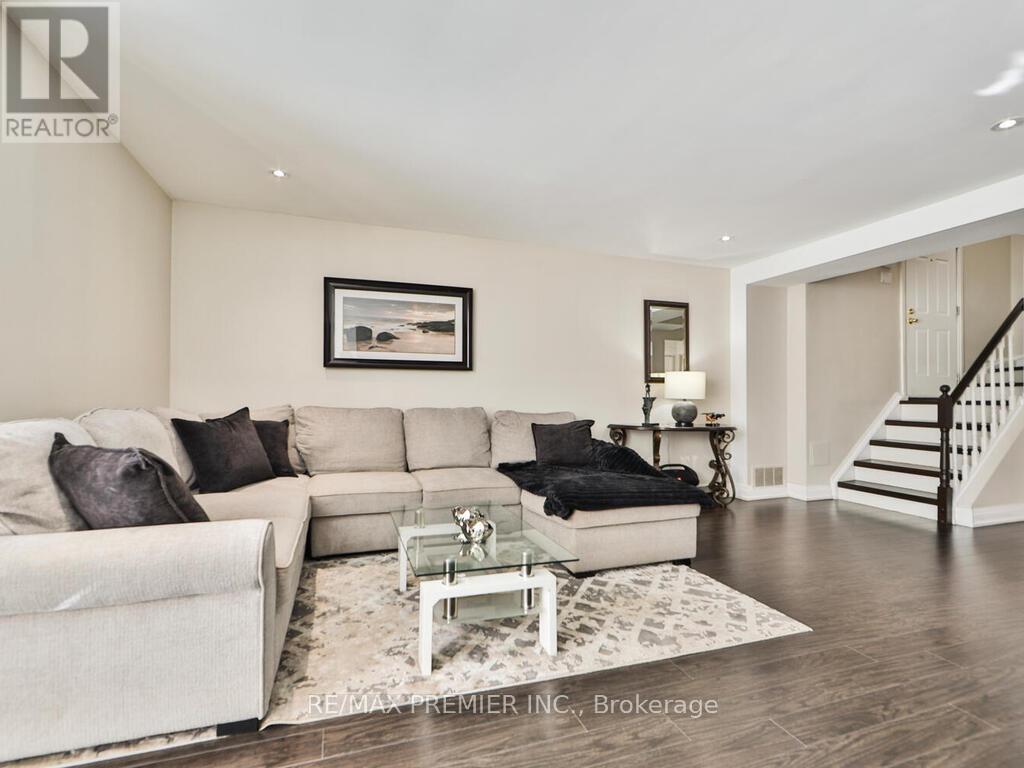 8 - 100 Arbors Lane, Vaughan, Ontario  L4L 7G4 - Photo 10 - N12942328