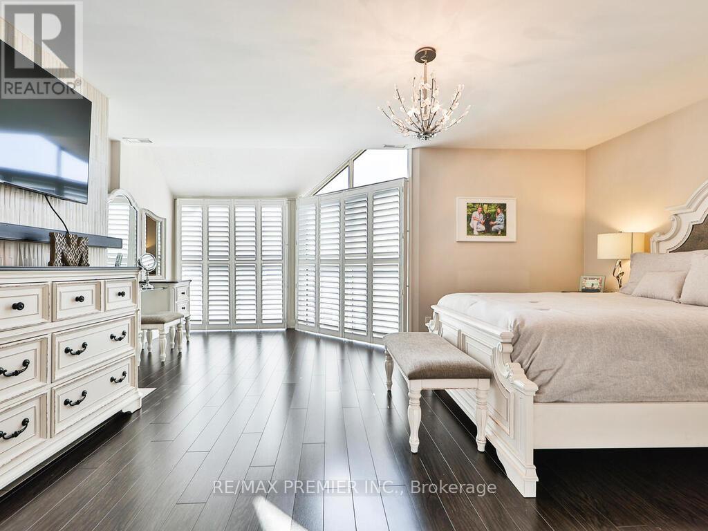 8 - 100 Arbors Lane, Vaughan, Ontario  L4L 7G4 - Photo 24 - N12942328