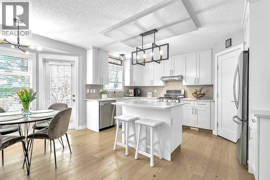 419 Rocky Ridge Bay Nw, Calgary, Alberta  t3g 4h8 - Photo 12 - A2299448