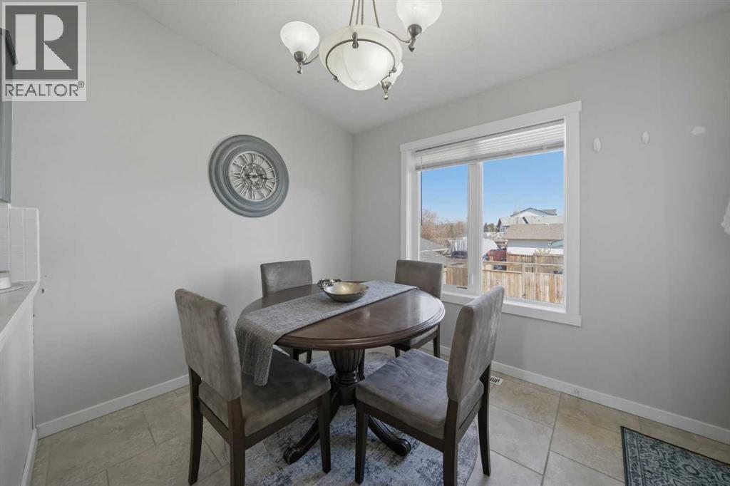 93 Old Boomer Road, Sylvan Lake, Alberta  T4S 2H9 - Photo 8 - A2299704