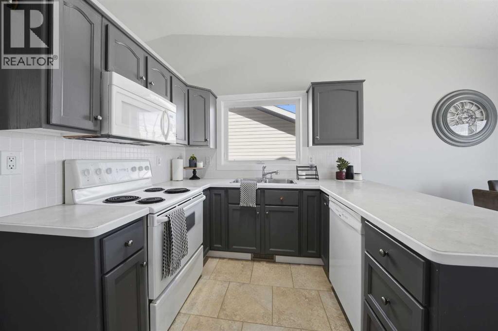 93 Old Boomer Road, Sylvan Lake, Alberta  T4S 2H9 - Photo 7 - A2299704