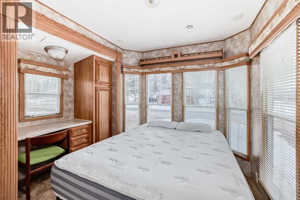 45 Points West Resort, Sylvan Lake, Alberta  T4S 1T3 - Photo 9 - A2300260