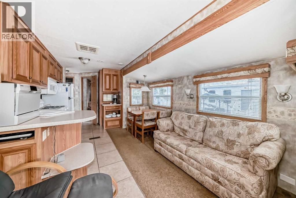 45 Points West Resort, Sylvan Lake, Alberta  T4S 1T3 - Photo 4 - A2300260