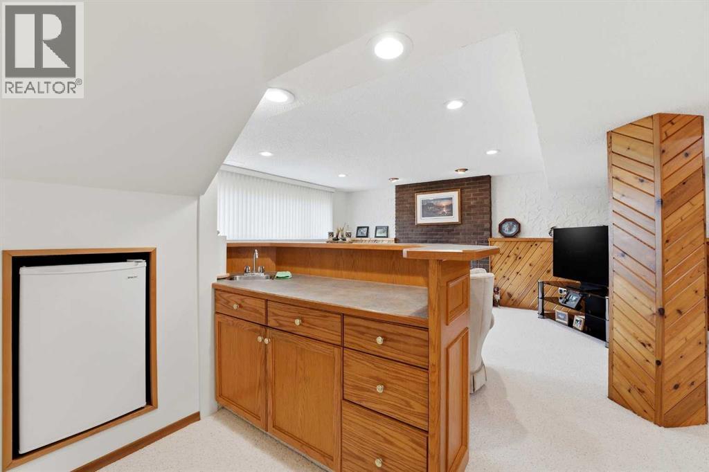 77 Allan Close, Red Deer, Alberta  T4R 1A4 - Photo 19 - A2300774