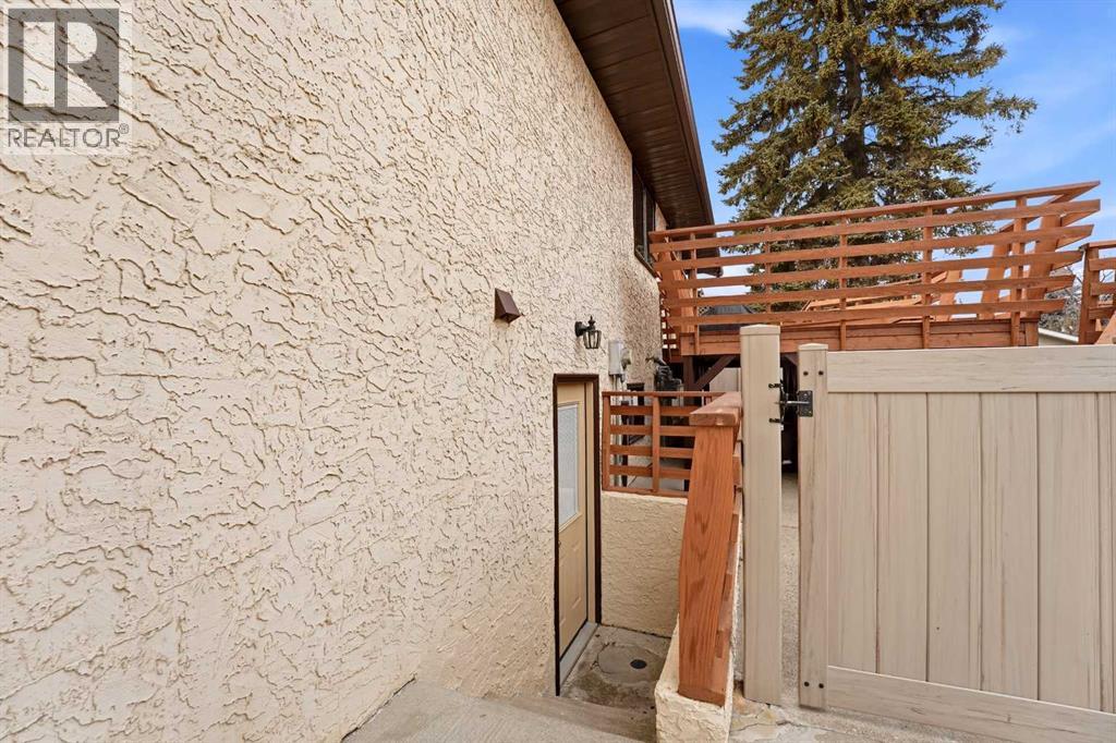 77 Allan Close, Red Deer, Alberta  T4R 1A4 - Photo 25 - A2300774