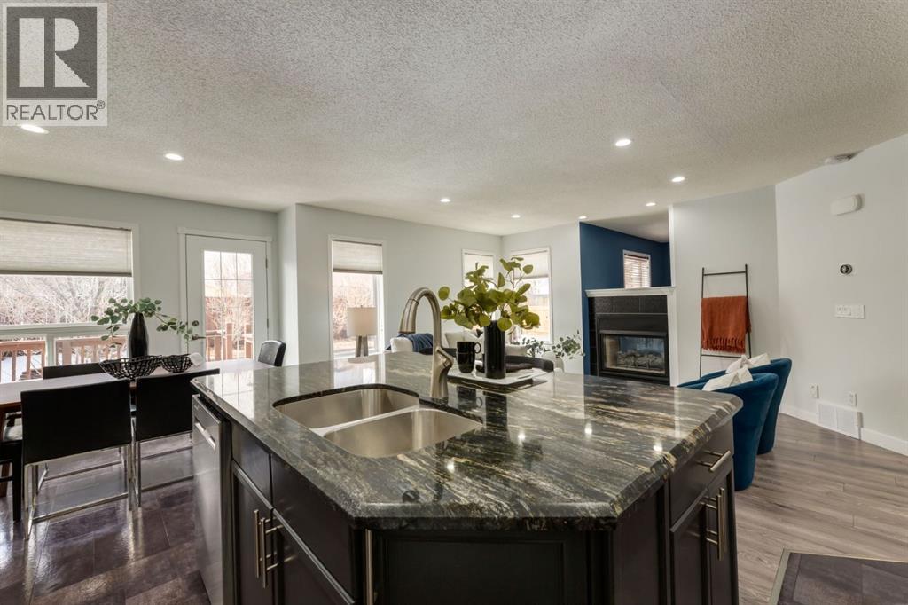 82 Hidden Ridge View Nw, Calgary, Alberta  T3A 5V8 - Photo 17 - A2300274