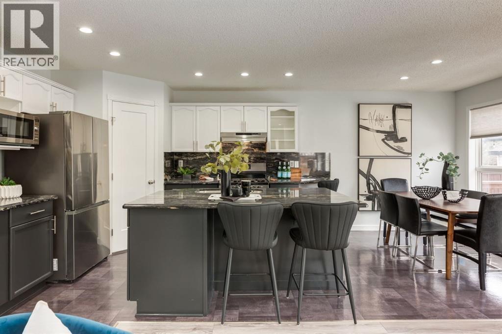 82 Hidden Ridge View Nw, Calgary, Alberta  T3A 5V8 - Photo 10 - A2300274