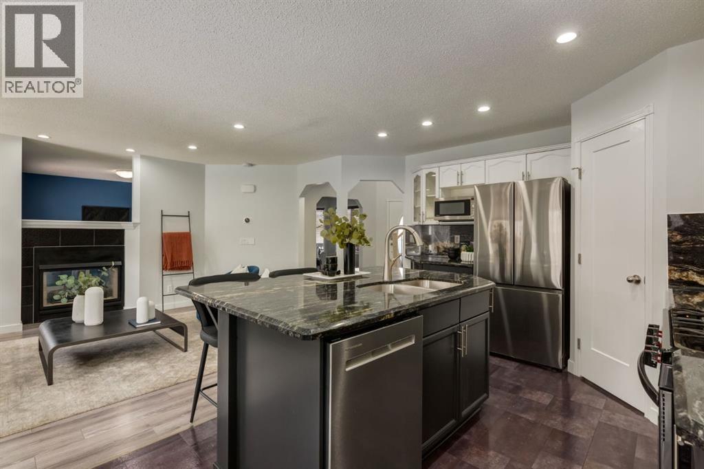 82 Hidden Ridge View Nw, Calgary, Alberta  T3A 5V8 - Photo 14 - A2300274