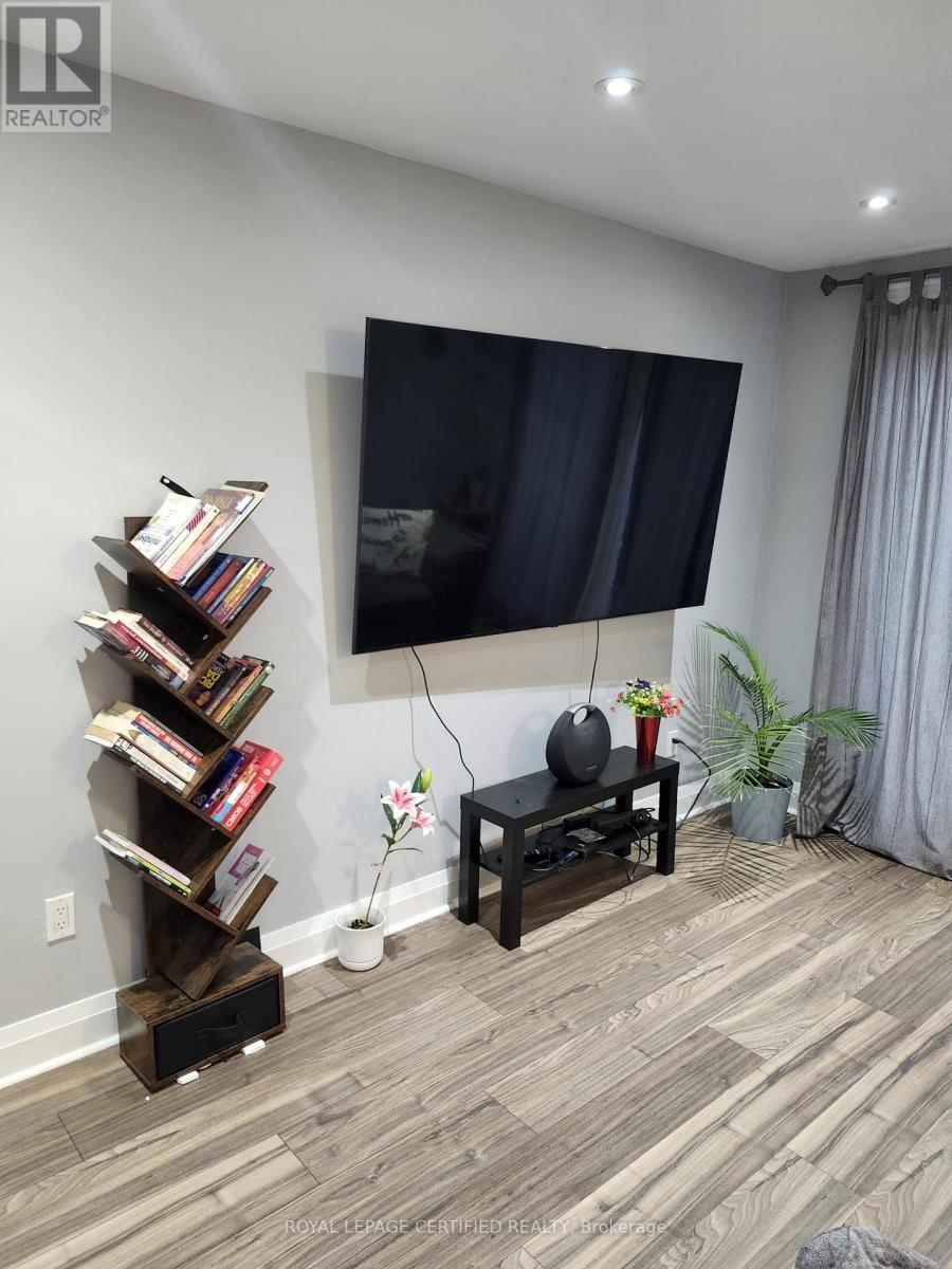 112 - 2095 Roche Court, Mississauga, Ontario  L5K 2C8 - Photo 6 - W12957958