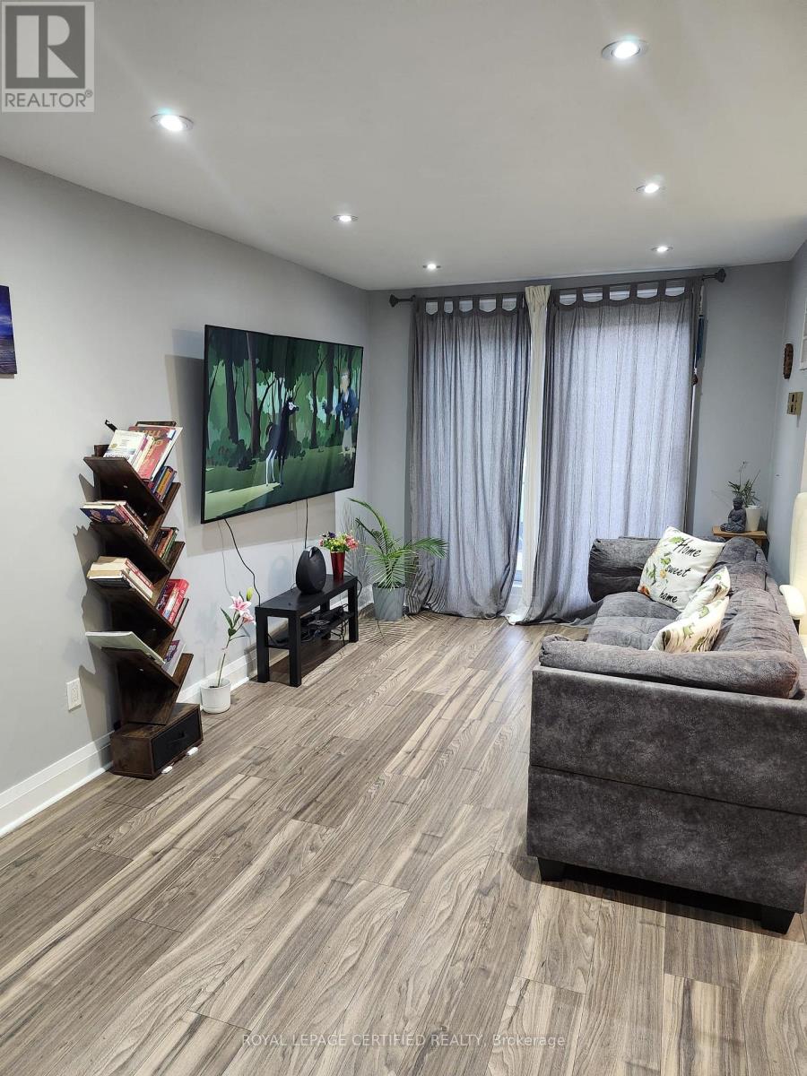 112 - 2095 Roche Court, Mississauga, Ontario  L5K 2C8 - Photo 5 - W12957958