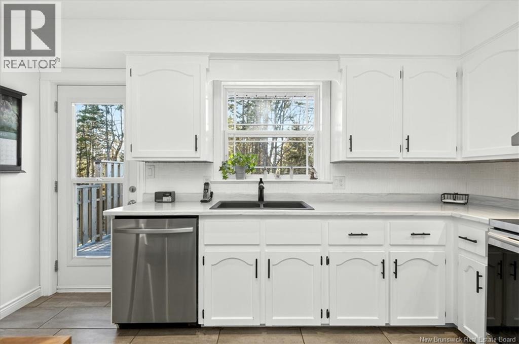 15 Lyman Drive, Quispamsis, New Brunswick  E2E 4L2 - Photo 7 - NB136896