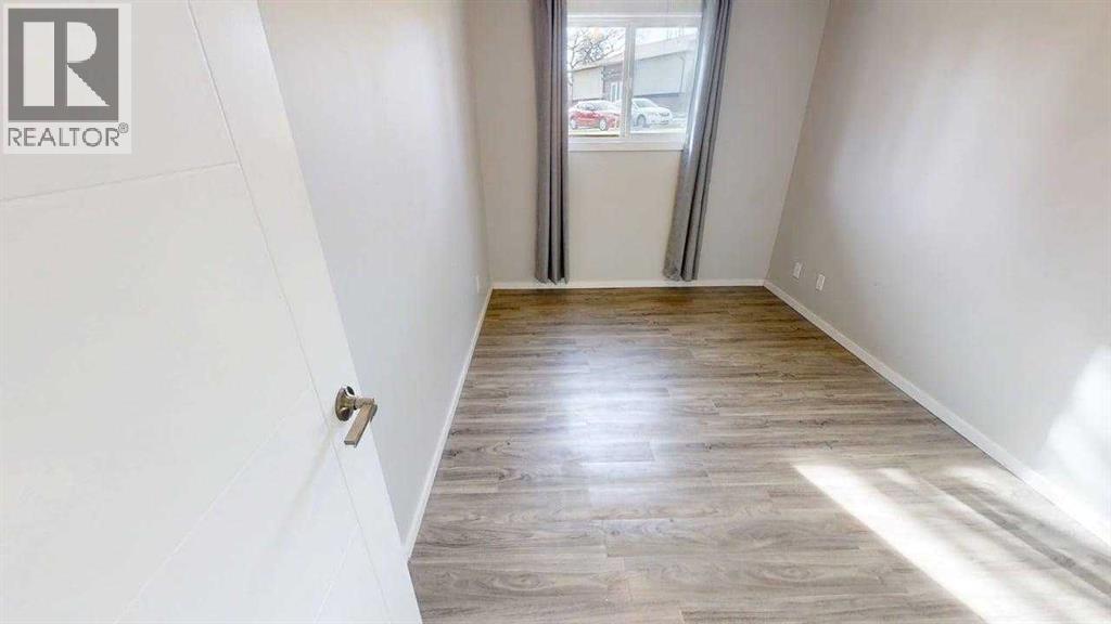 55, 5 Acadia Road W, Lethbridge, Alberta  T1K 4C1 - Photo 11 - A2300979