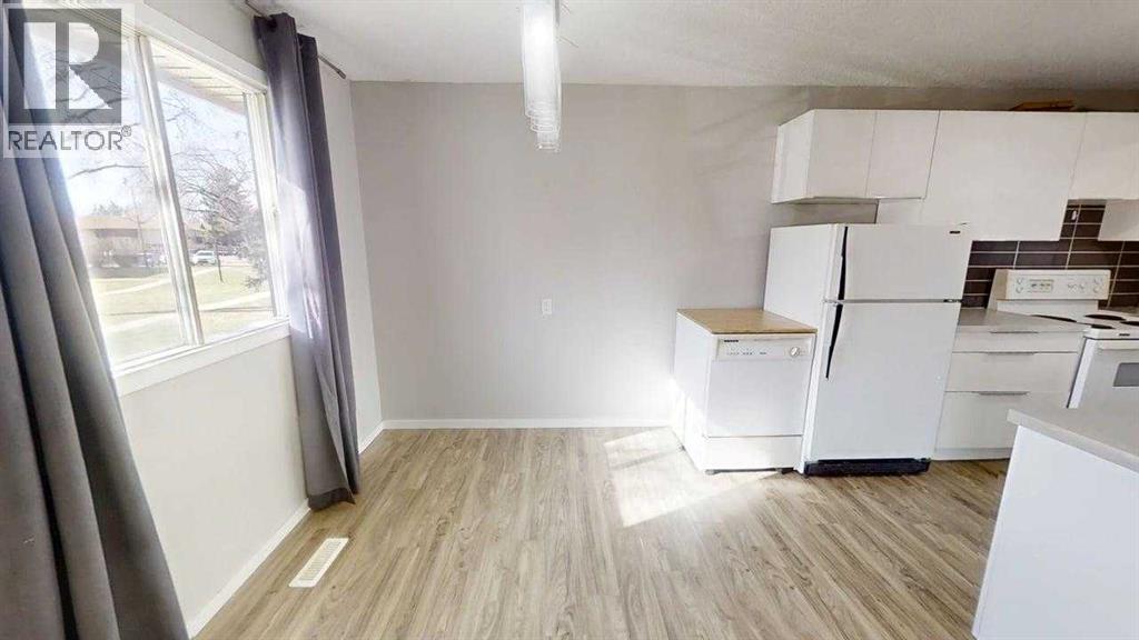 55, 5 Acadia Road W, Lethbridge, Alberta  T1K 4C1 - Photo 5 - A2300979