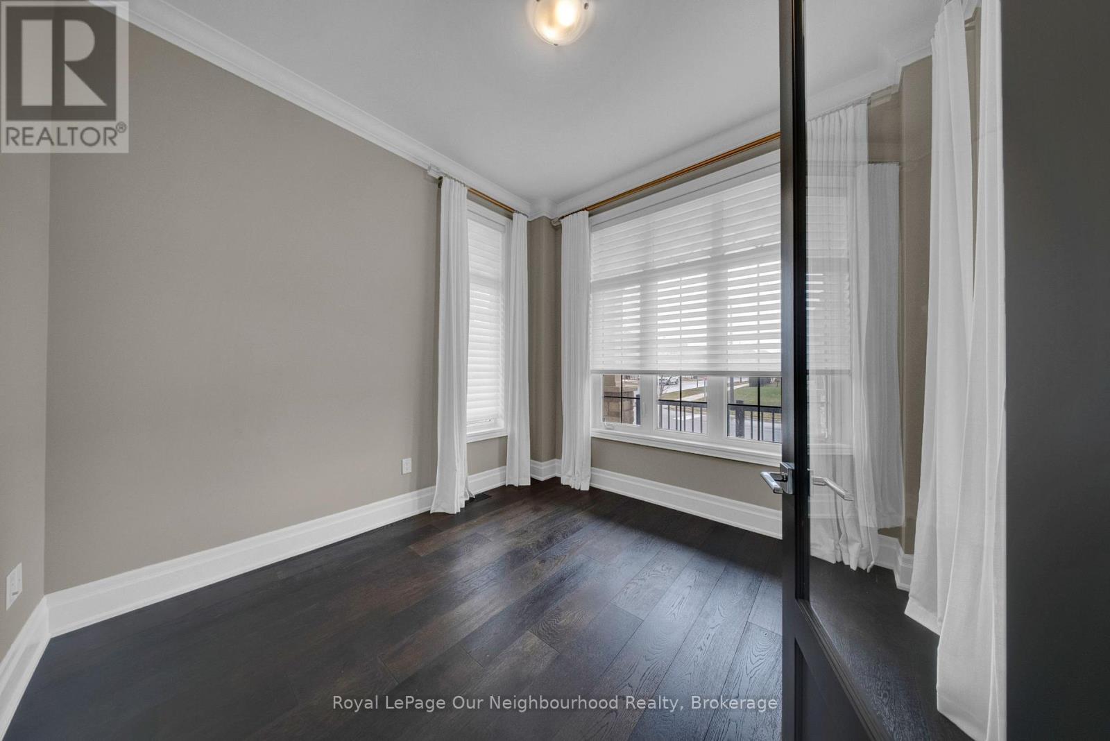 7 Starrett Street, King, Ontario  L7B 0N8 - Photo 7 - N12987830